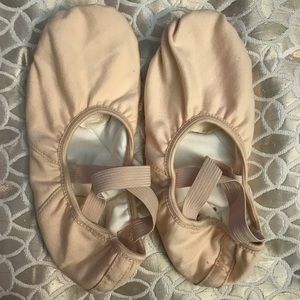 Capizio ballet slippers